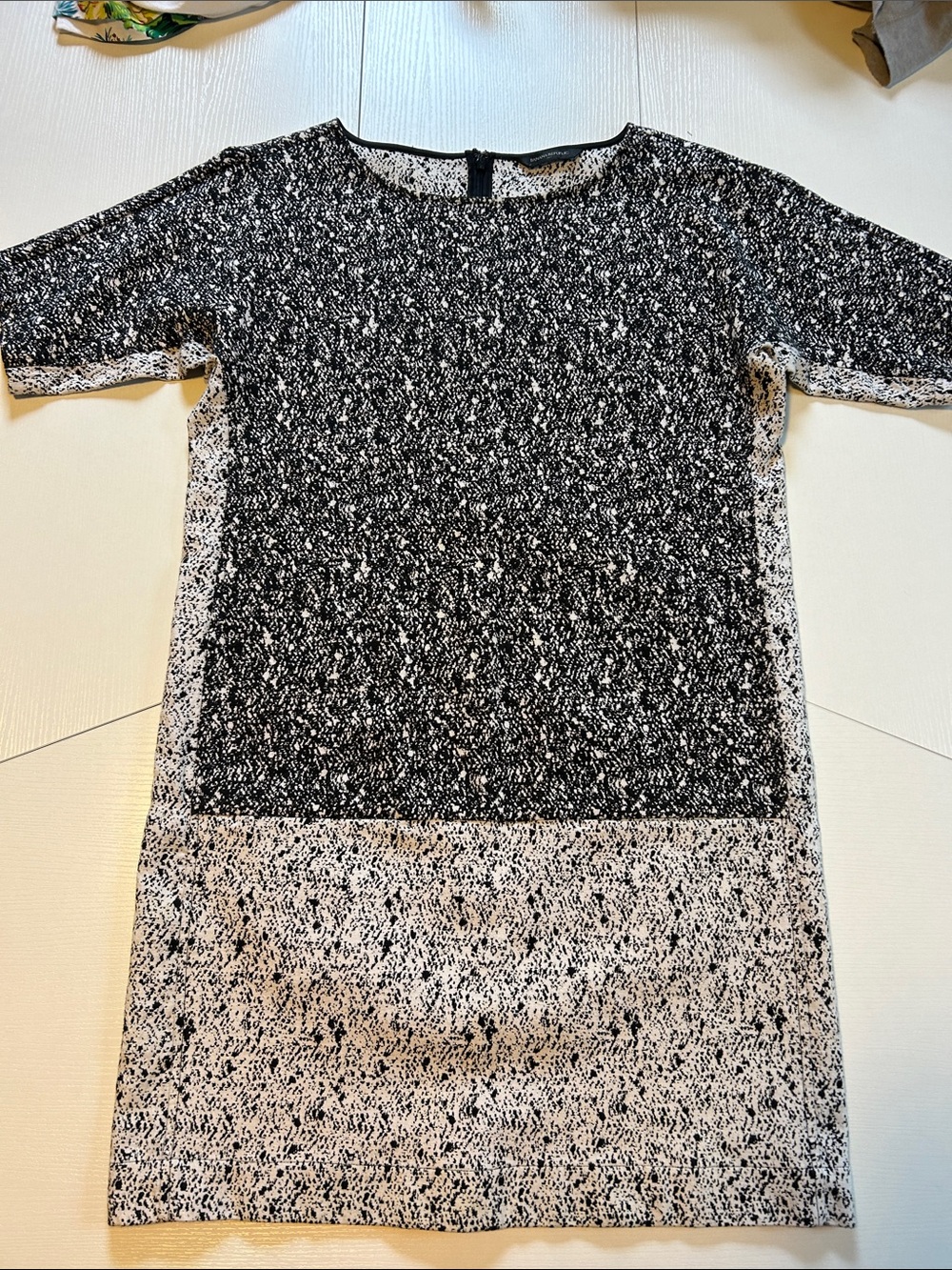 Banana Republic Black and White Patterned Short Sleeve Dress